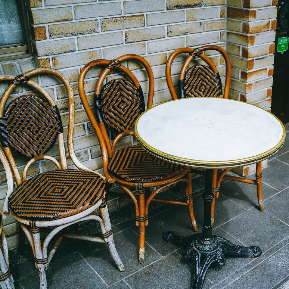 Chair Microwave Banana